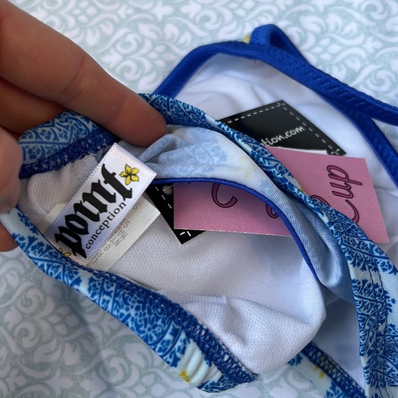 NWT blue and yellow swim suit top - Picture 5 of 6